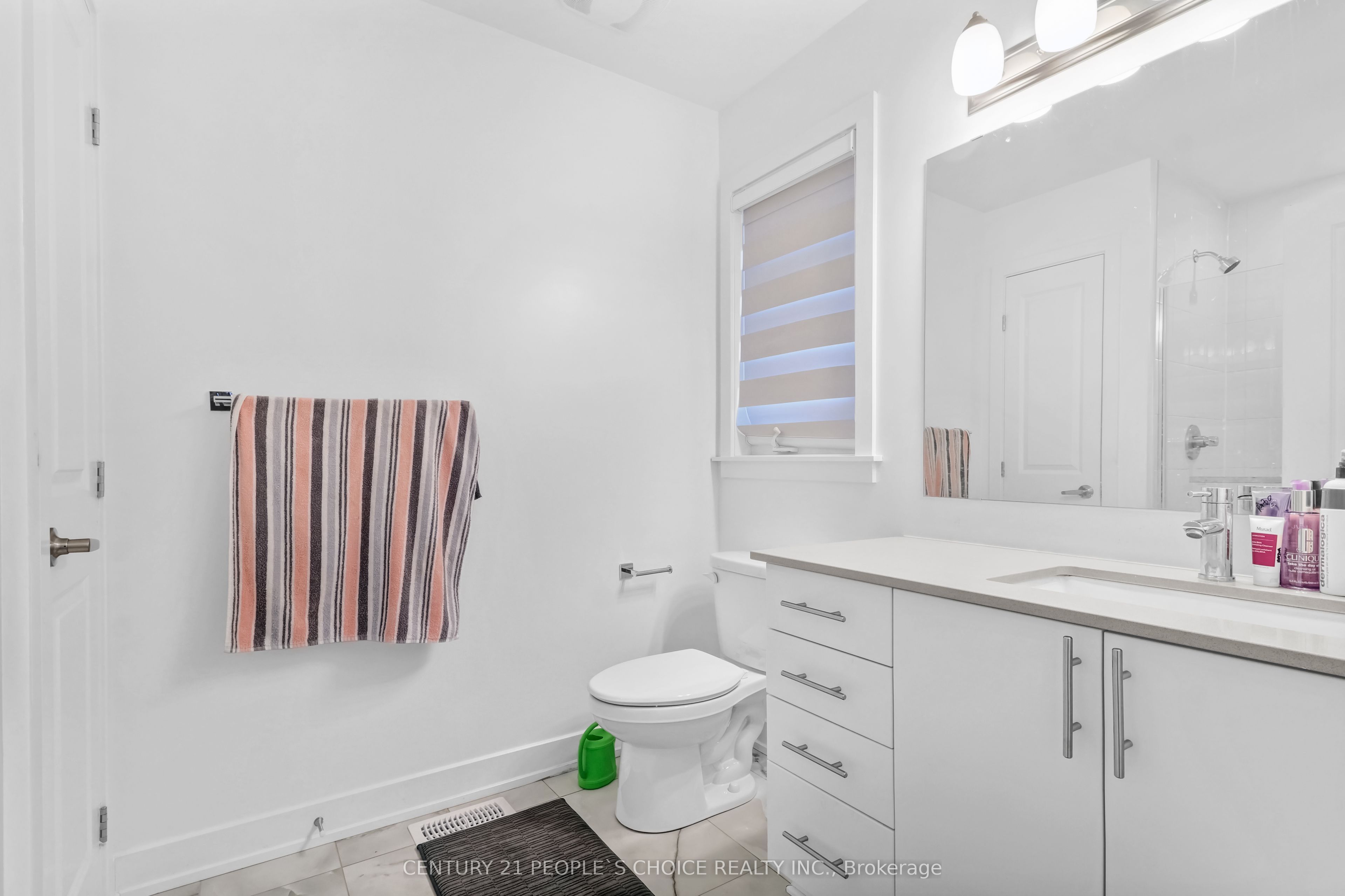 300 Makobe Ln Property Photo 27