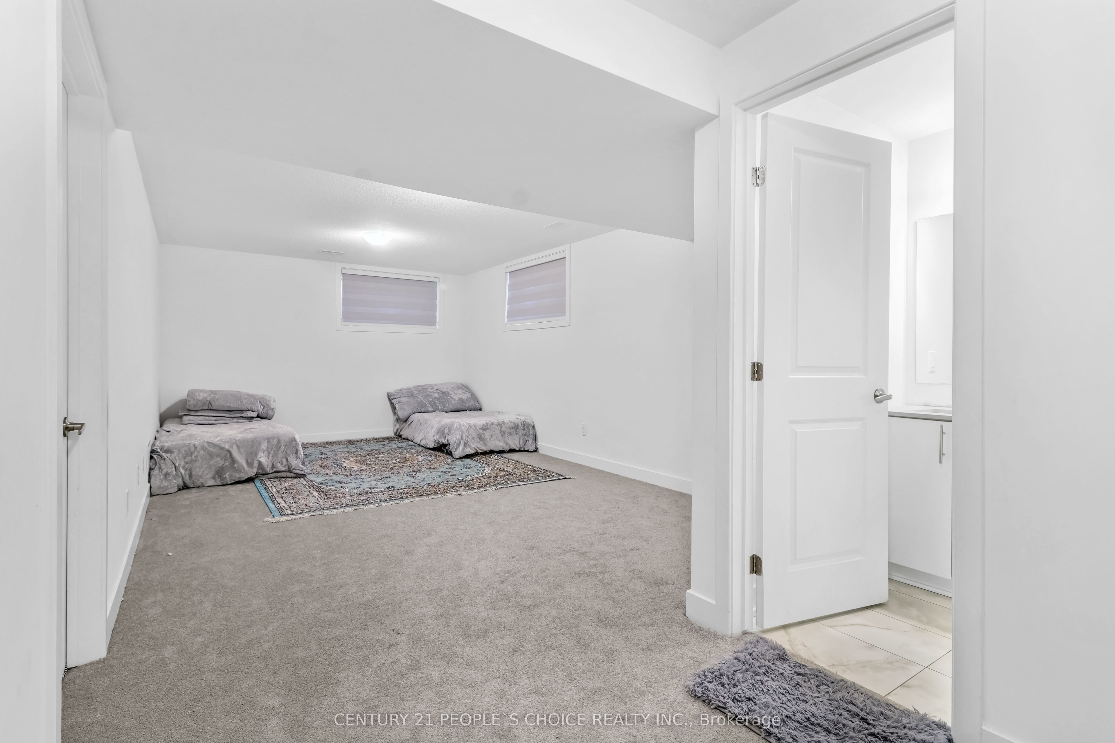 300 Makobe Ln Property Photo 30