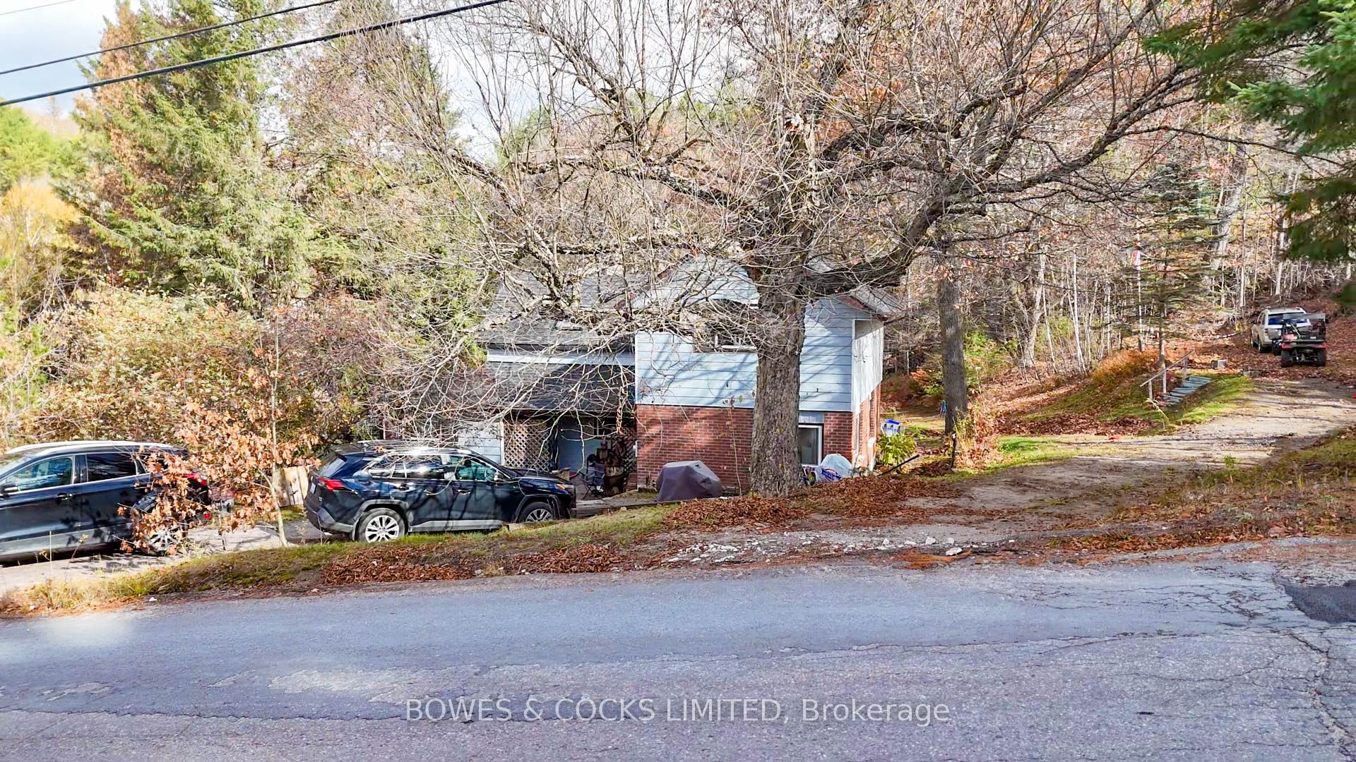 35 Cleak Ave Property Photo 2