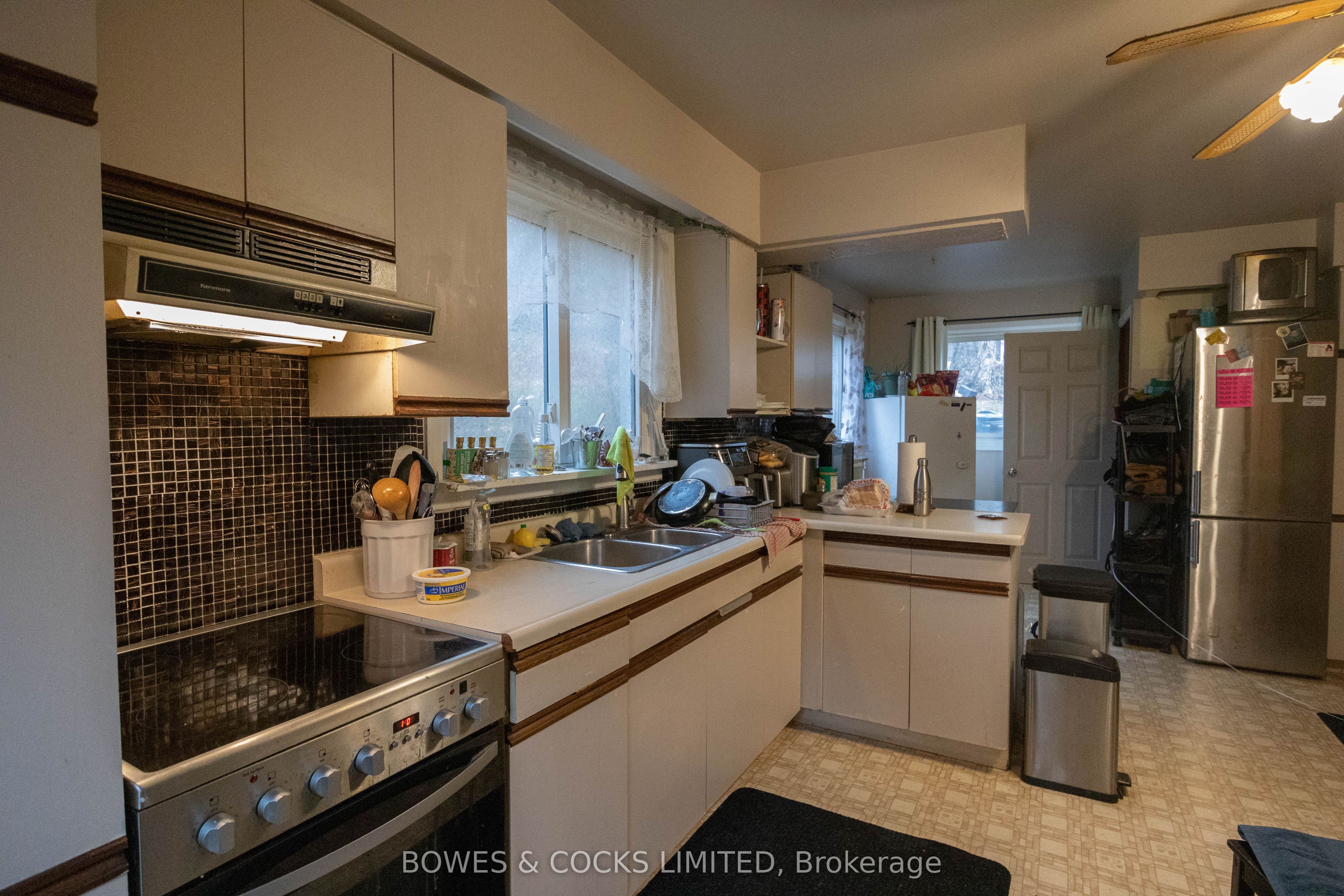 35 Cleak Ave Property Photo 15