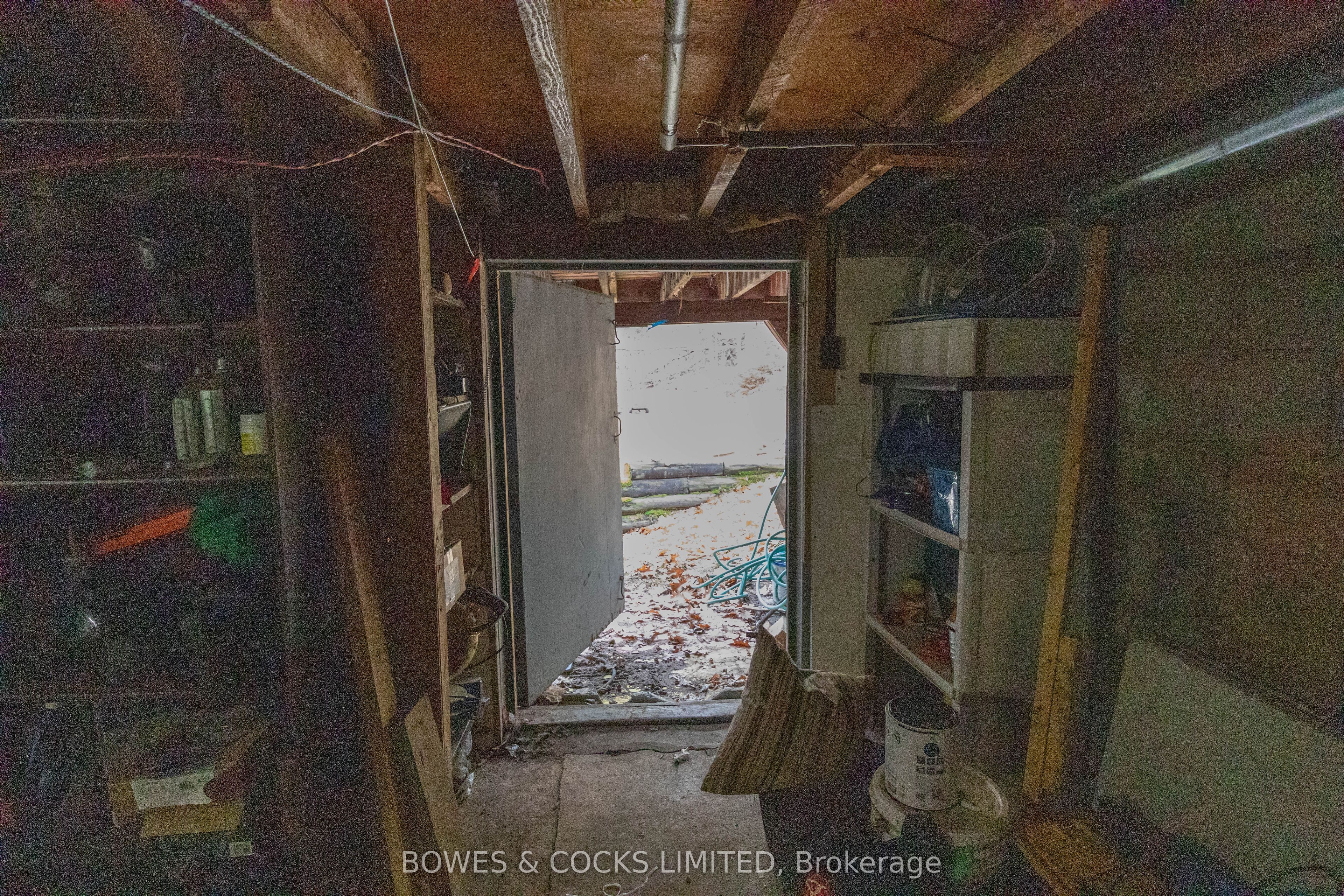 35 Cleak Ave Property Photo 33