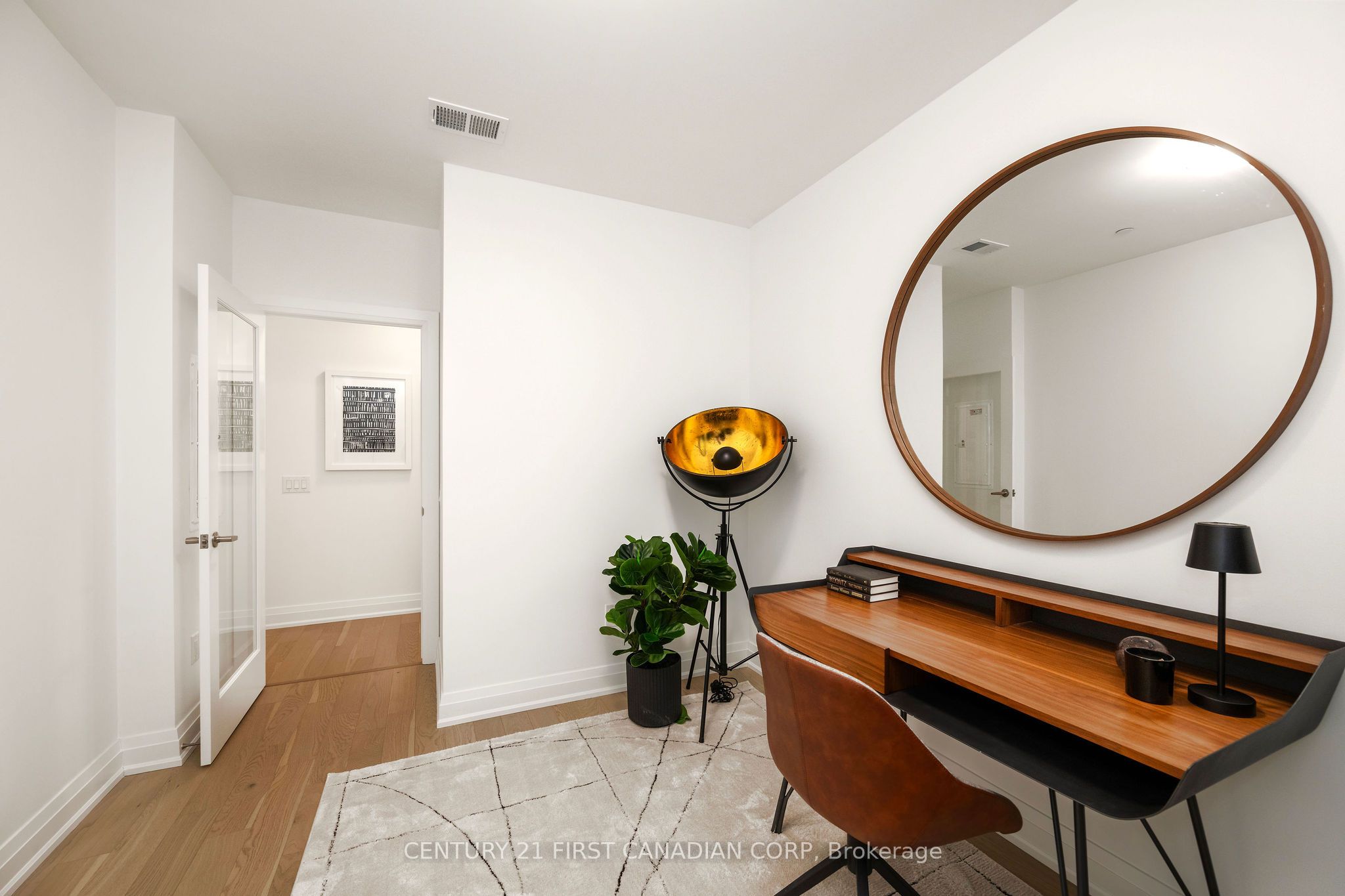 1975 Fountain Grass Dr Property Photo 10