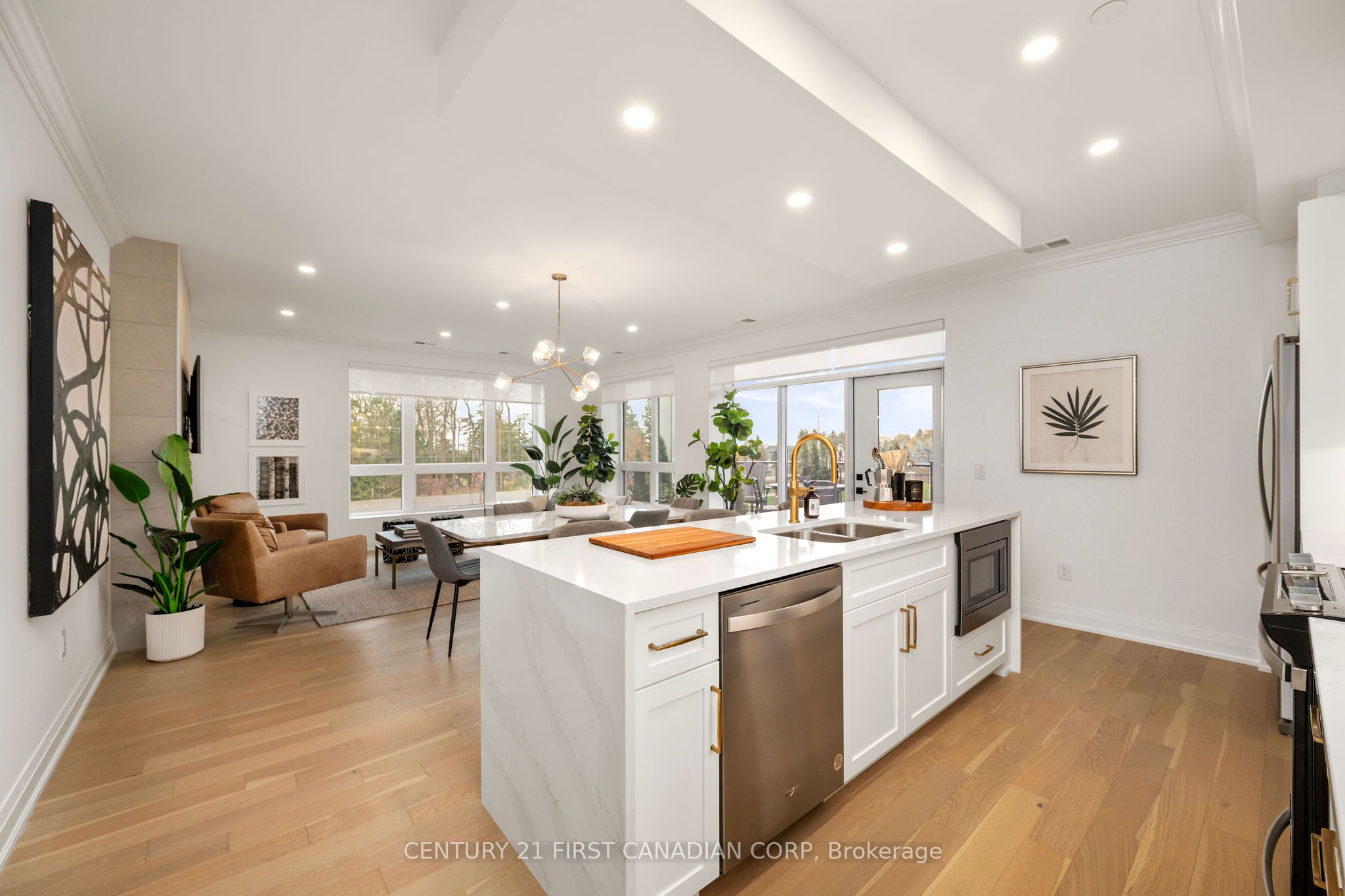 1975 Fountain Grass Dr Property Photo 11