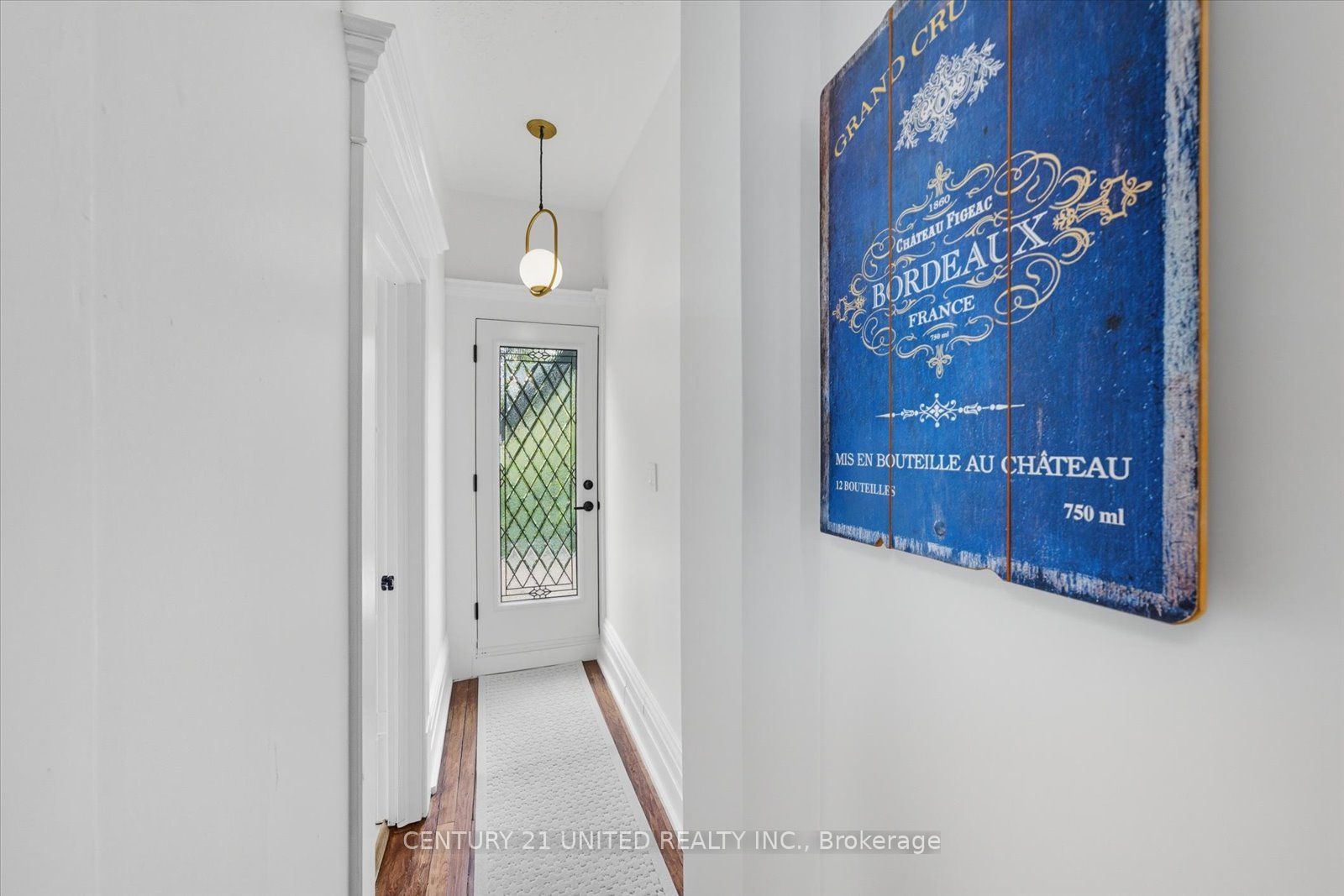 559 Downie St Property Photo 21