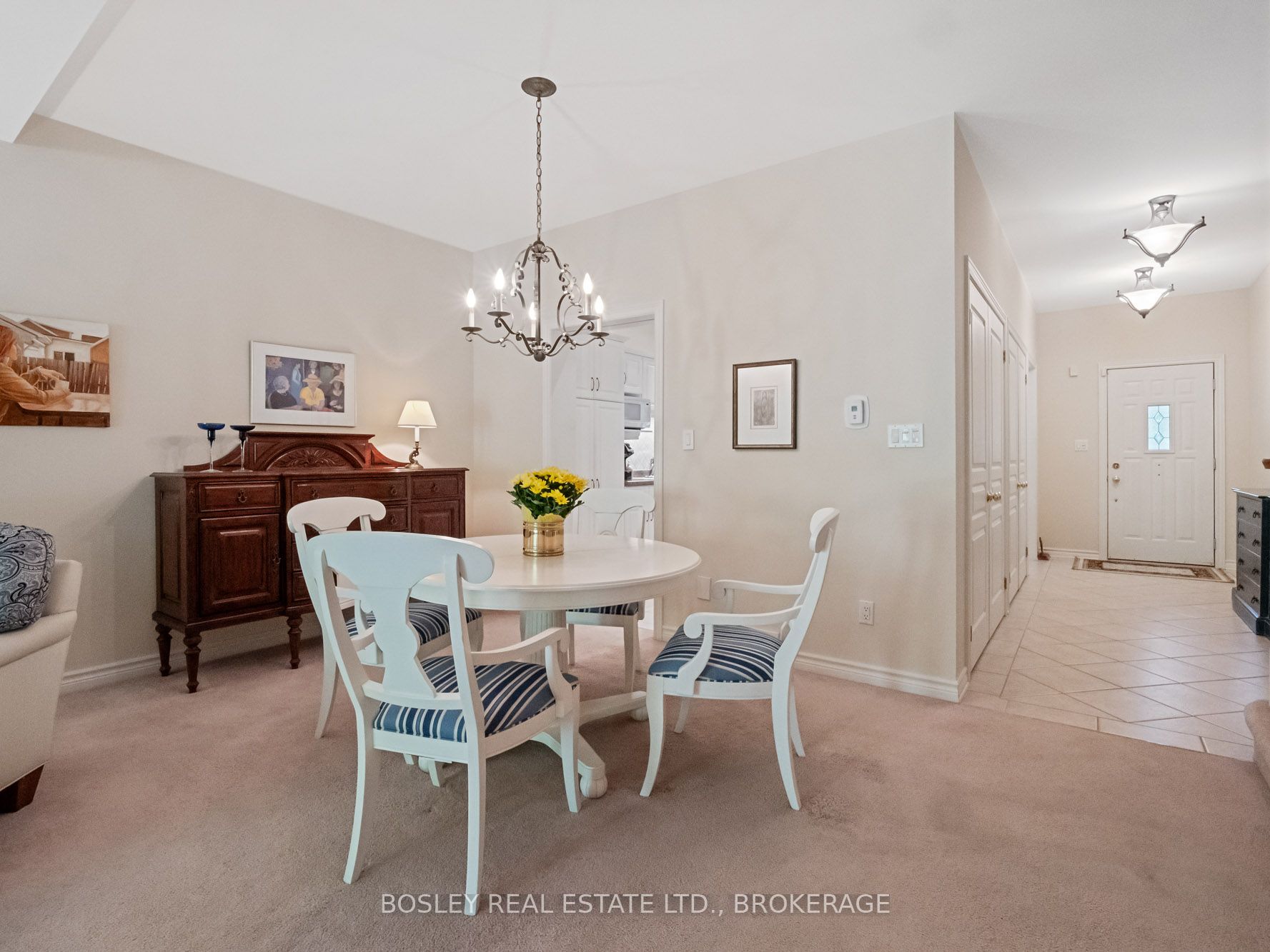 575 Simcoe St Property Photo 11