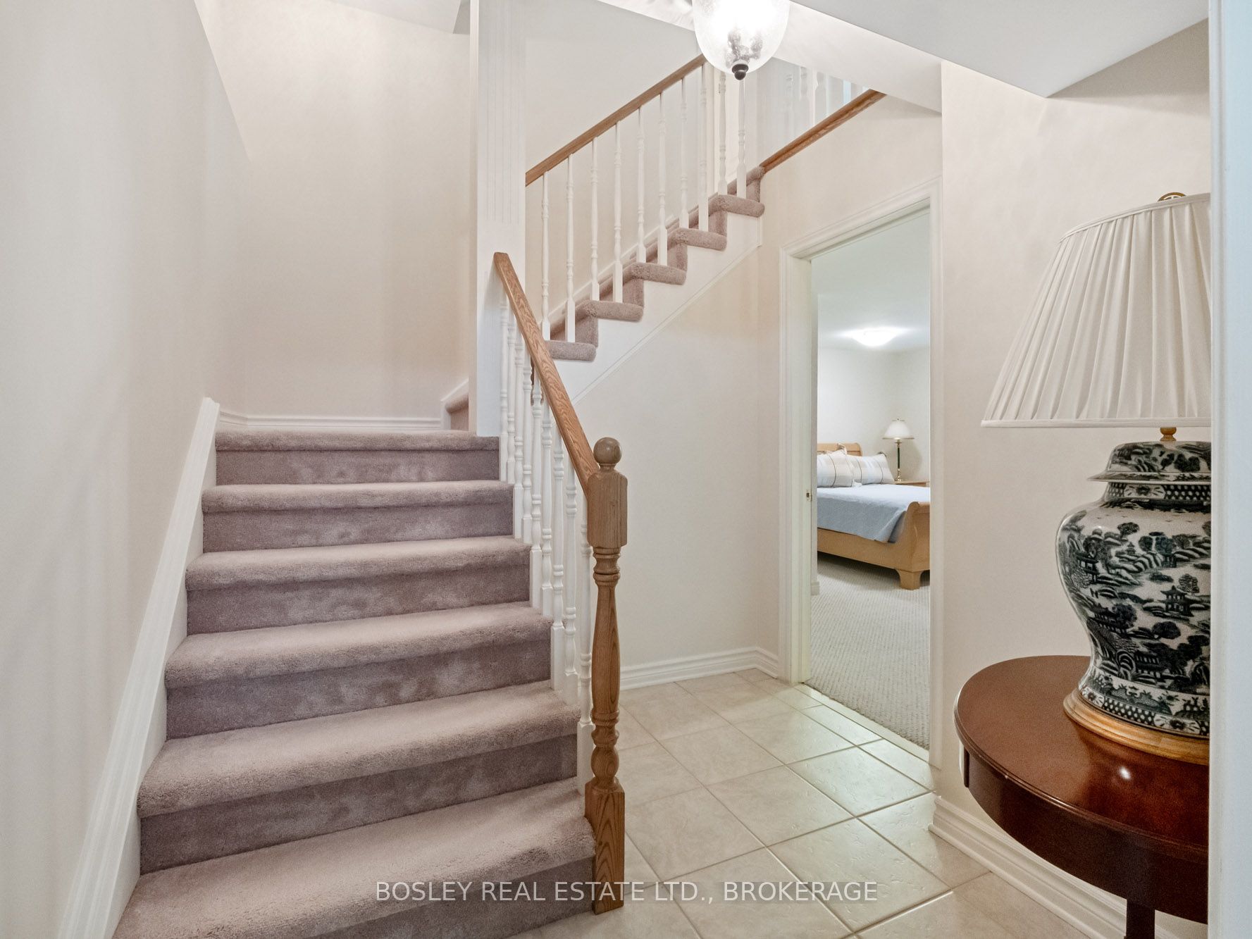 575 Simcoe St Property Photo 25