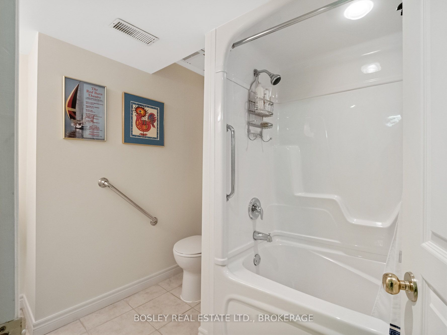 575 Simcoe St Property Photo 29