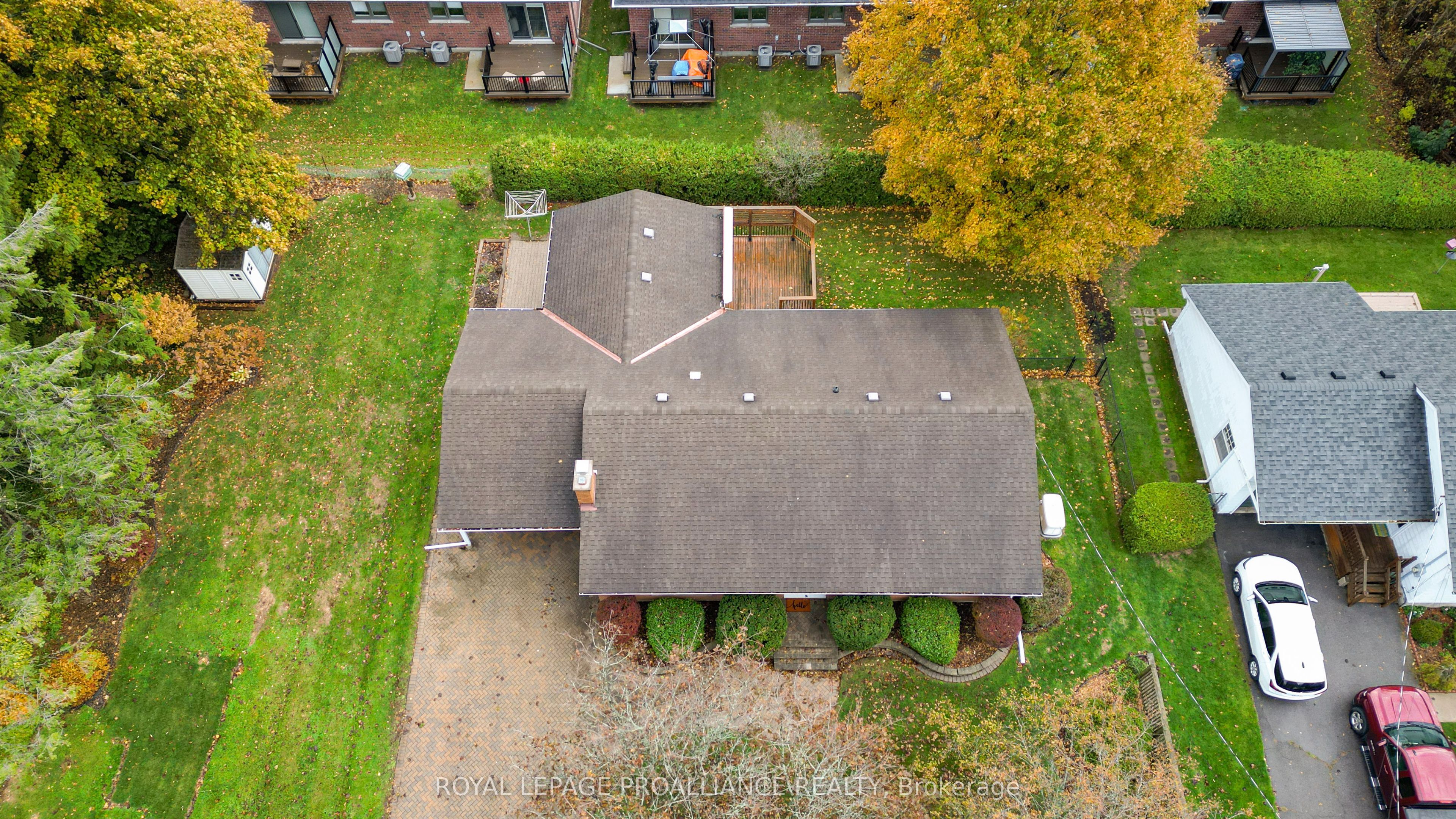 7 North Drive Property Photo 43