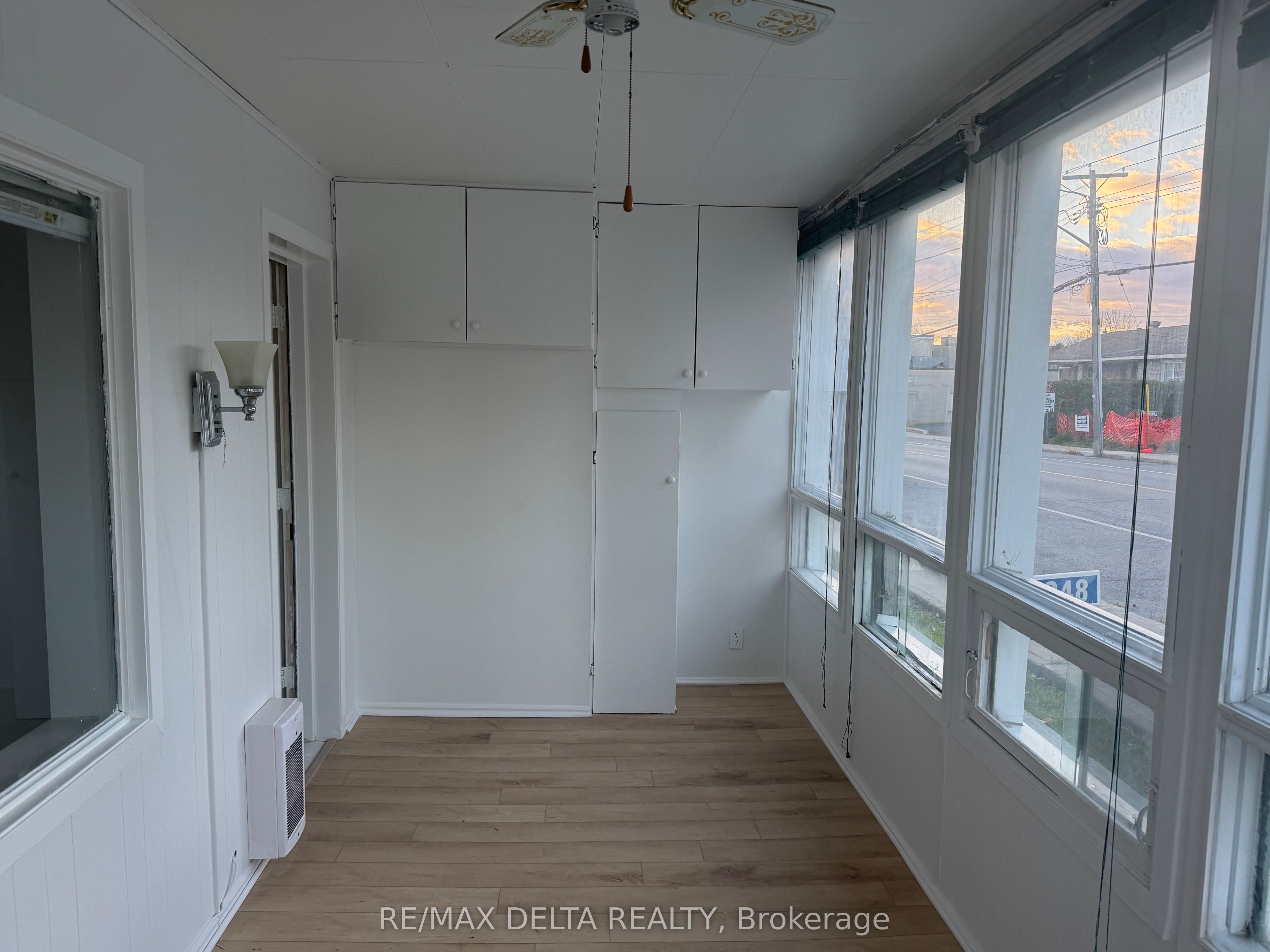 2248 Laval St Property Photo 4