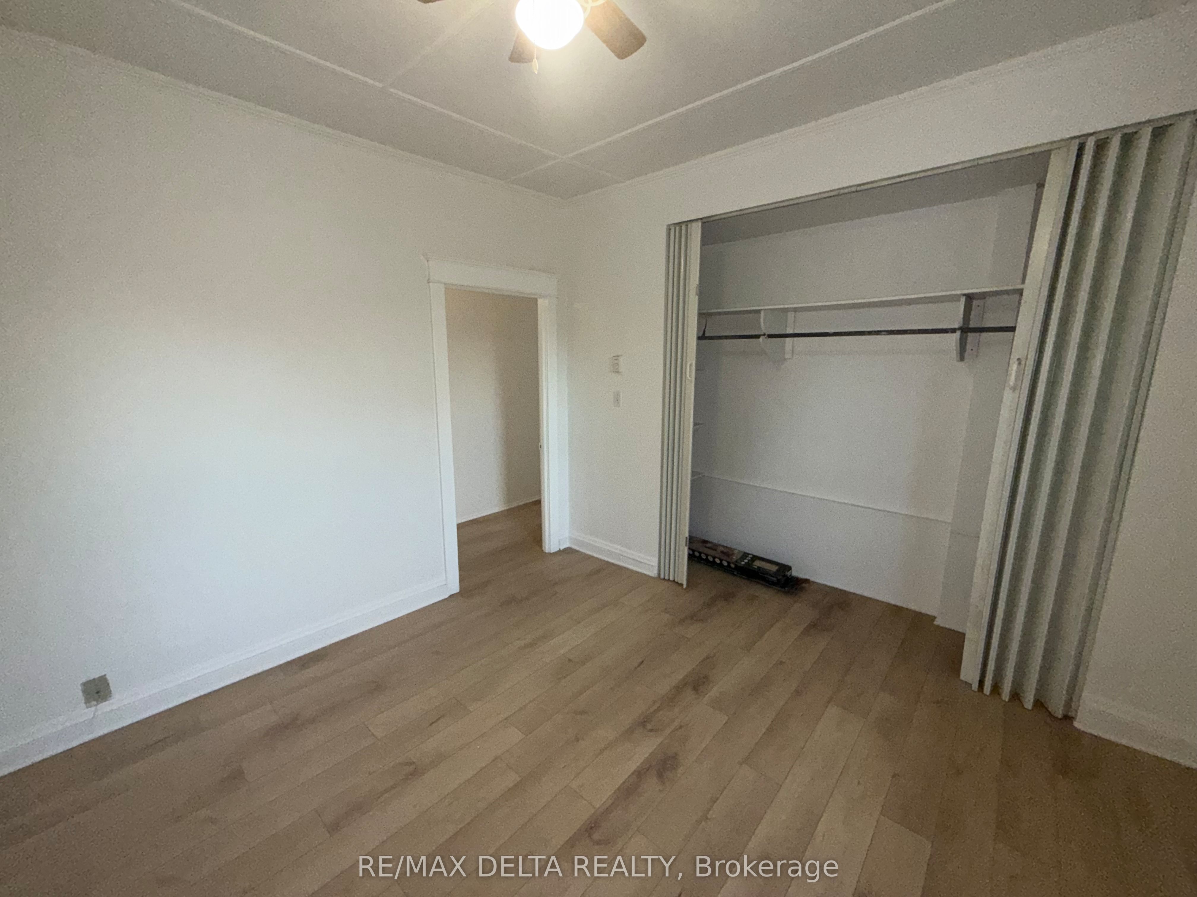 2248 Laval St Property Photo 14