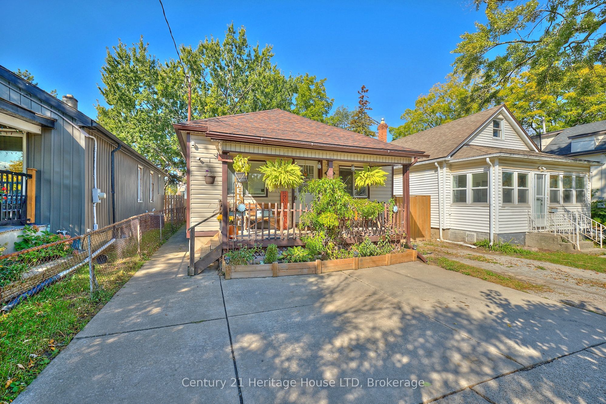 119 Page St Property Photo 1