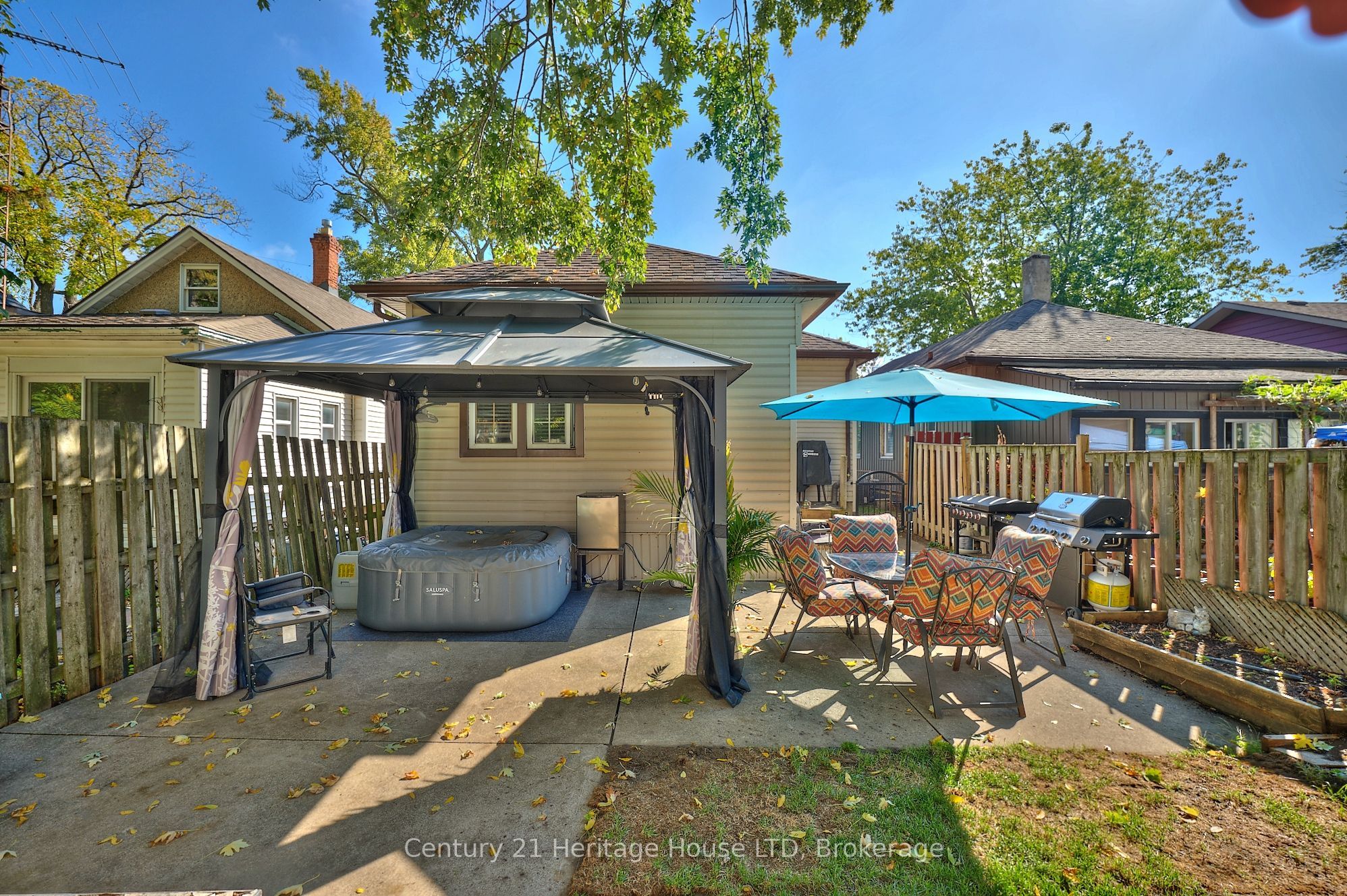 119 Page St Property Photo 21