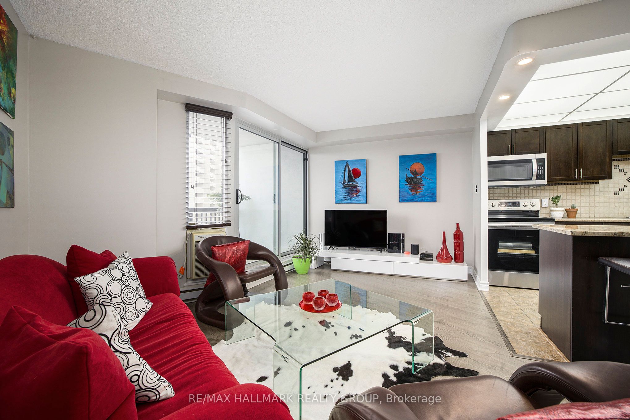 1380 Prince Of Wales Dr Property Photo 7