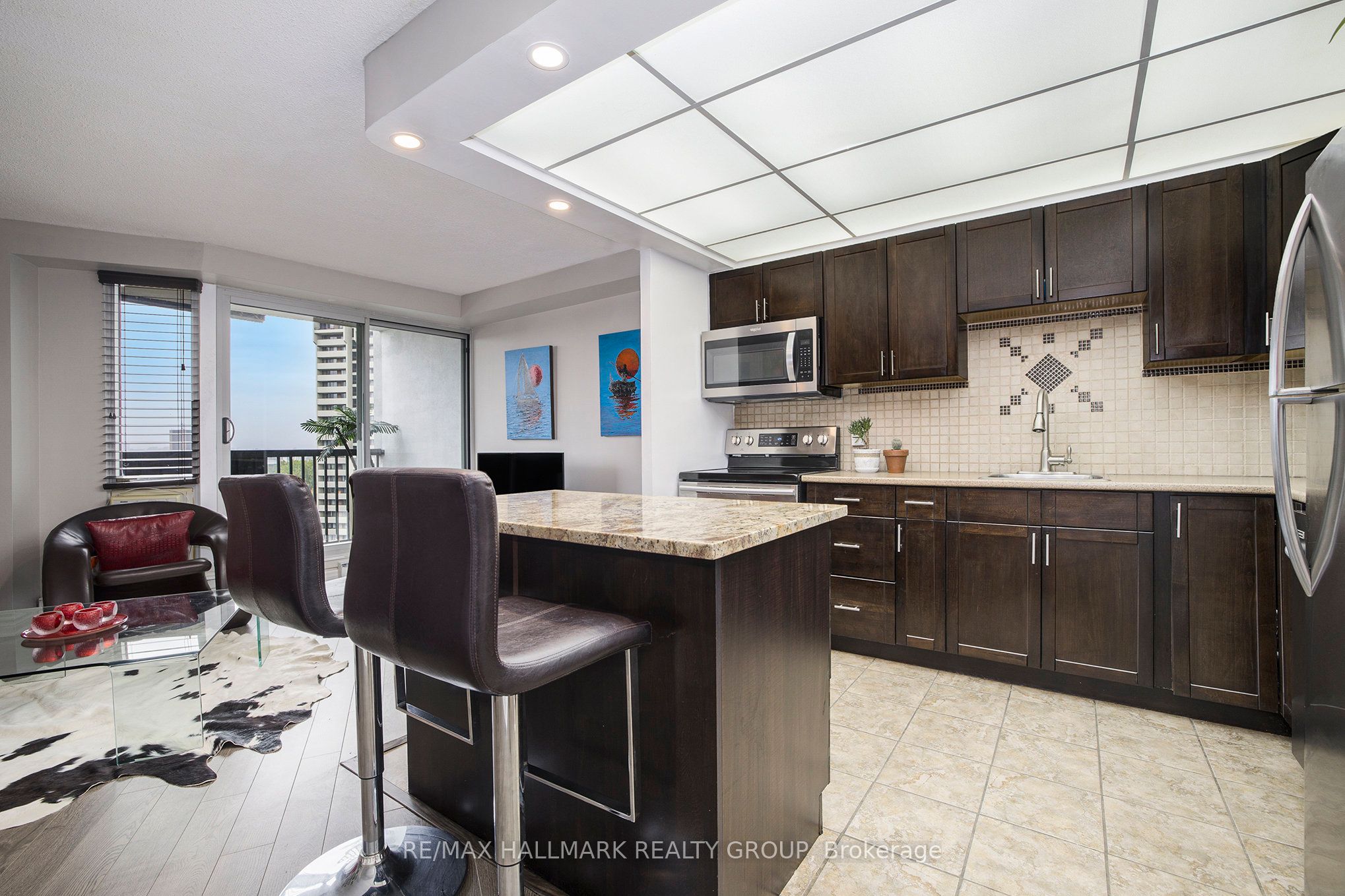 1380 Prince Of Wales Dr Property Photo 8