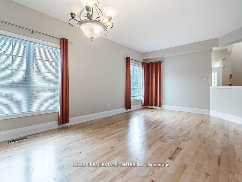 4 Panorama Way Property Photo 10