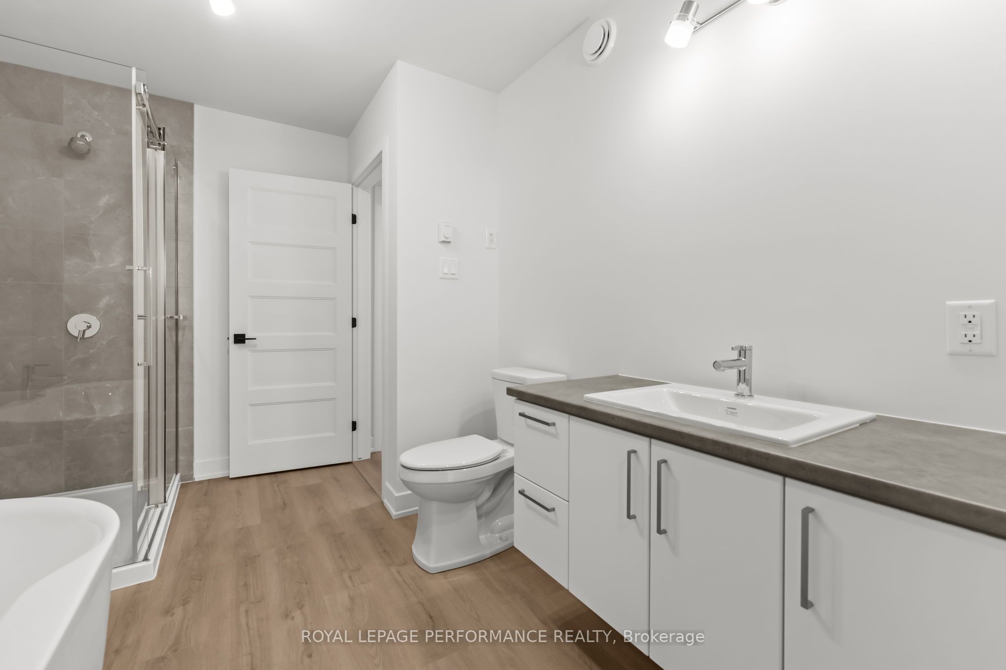 248 Bourdeau Boulevard B Property Photo 10