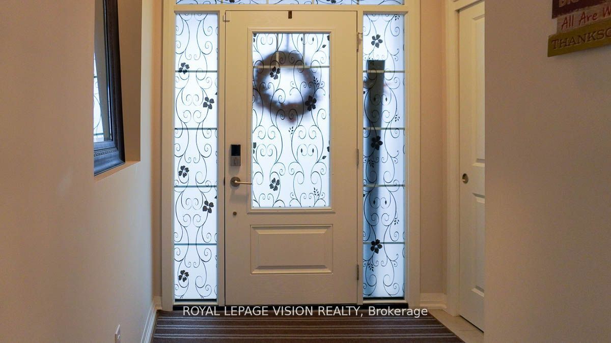 155 Bur Oak Dr Property Photo 2