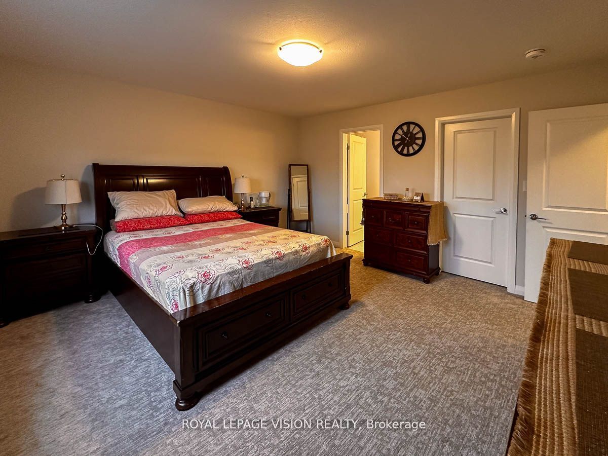 155 Bur Oak Dr Property Photo 19