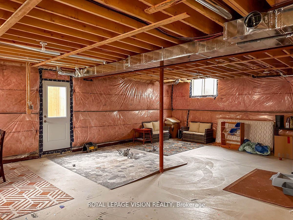 155 Bur Oak Dr Property Photo 29