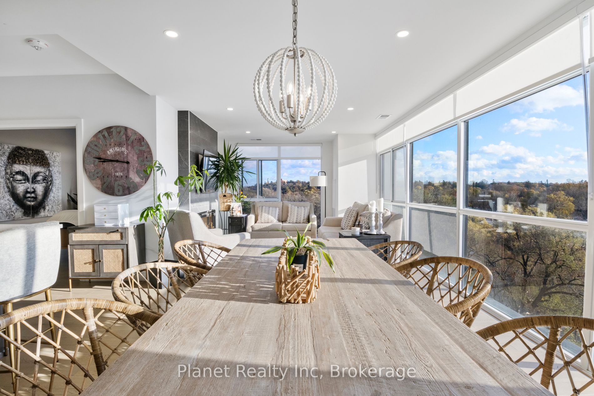 71 Wyndham Street S 604 Property Photo 9