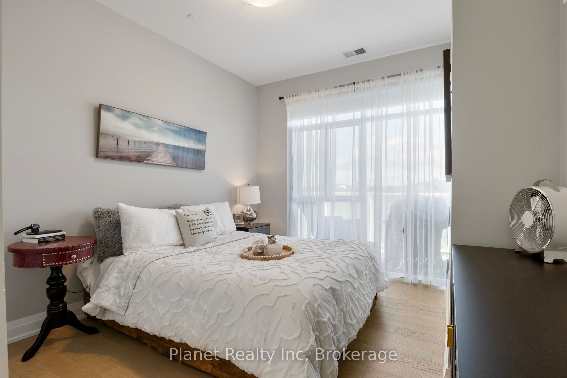 71 Wyndham Street S 604 Property Photo 20