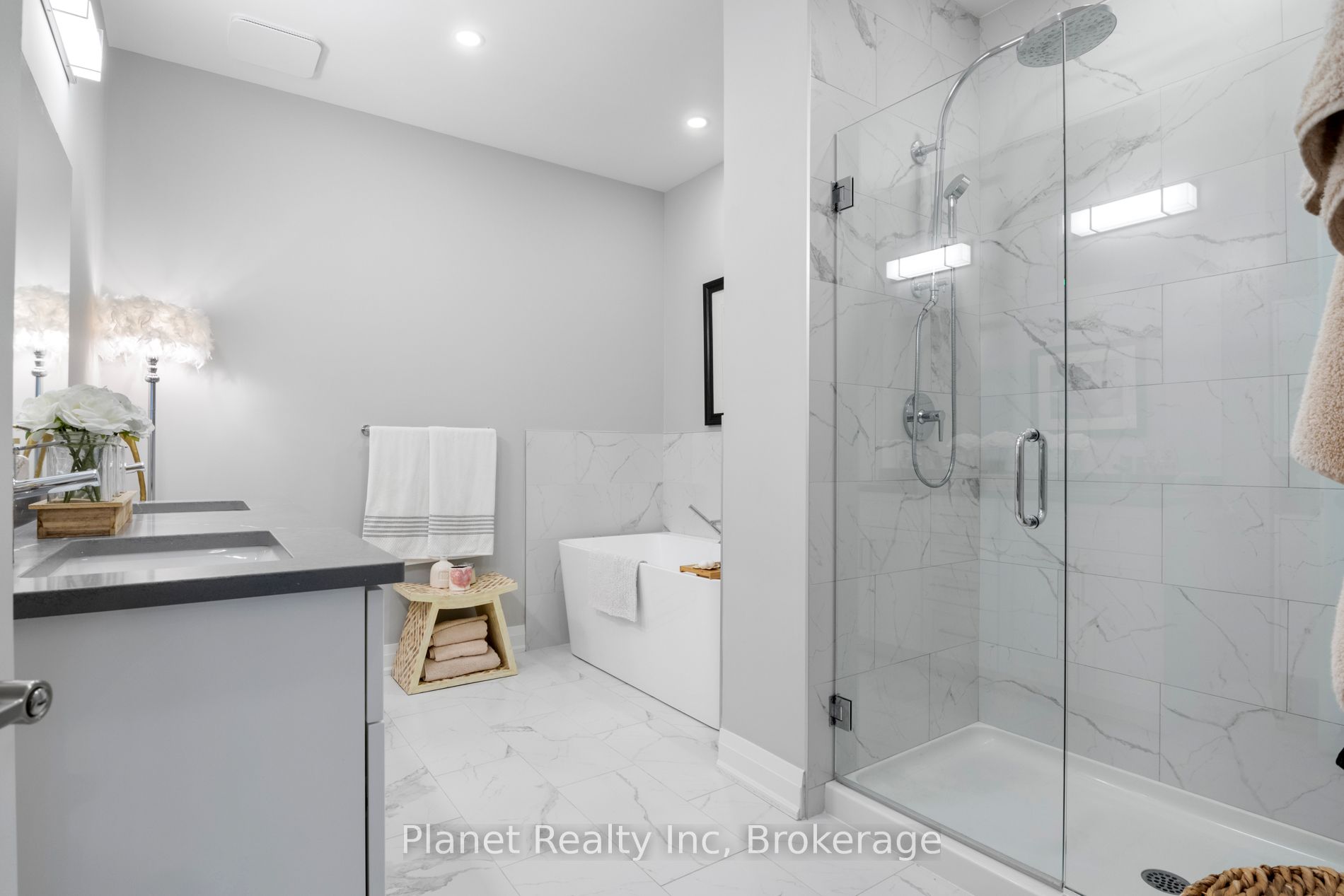 71 Wyndham Street S 604 Property Photo 22