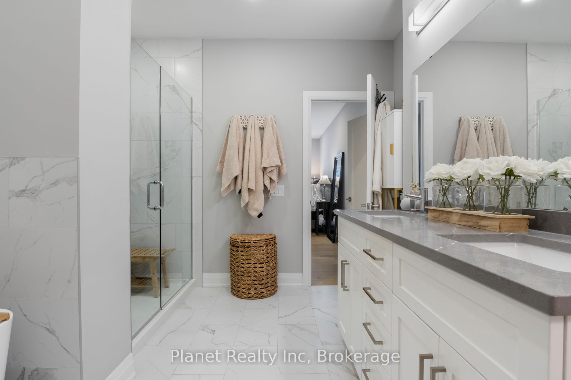 71 Wyndham Street S 604 Property Photo 23