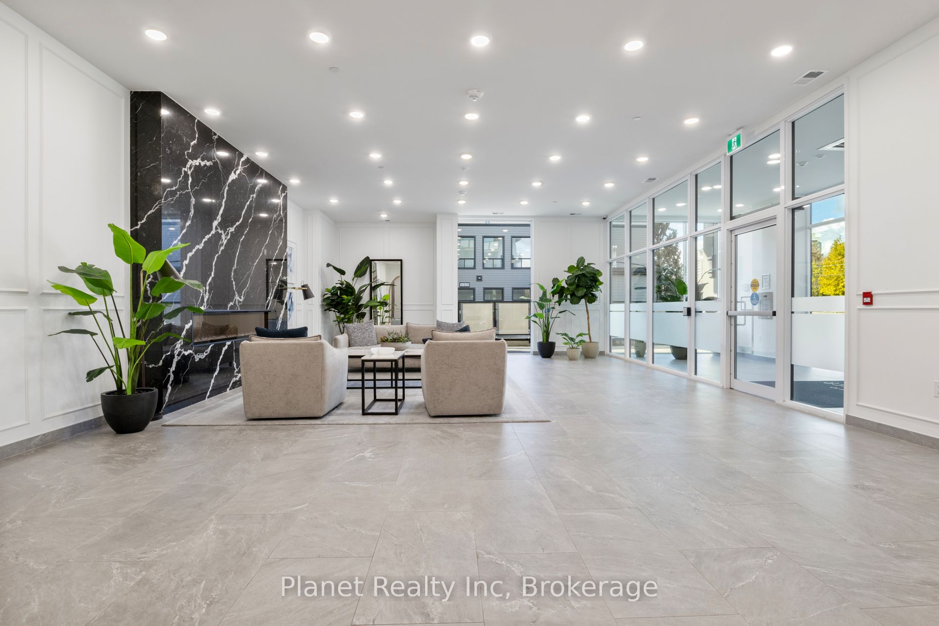 71 Wyndham Street S 604 Property Photo 31