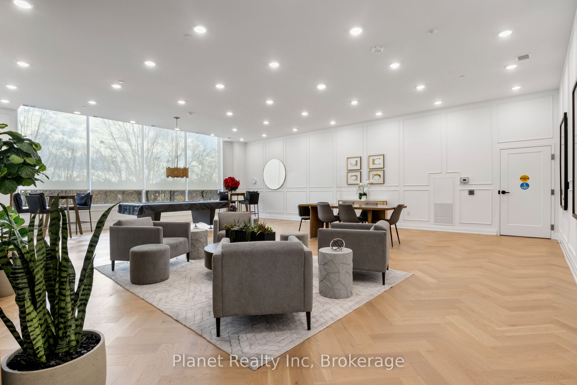 71 Wyndham Street S 604 Property Photo 36