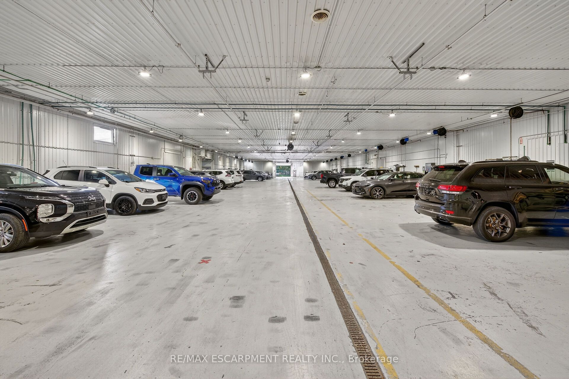 43 Talbot St E Property Photo 14