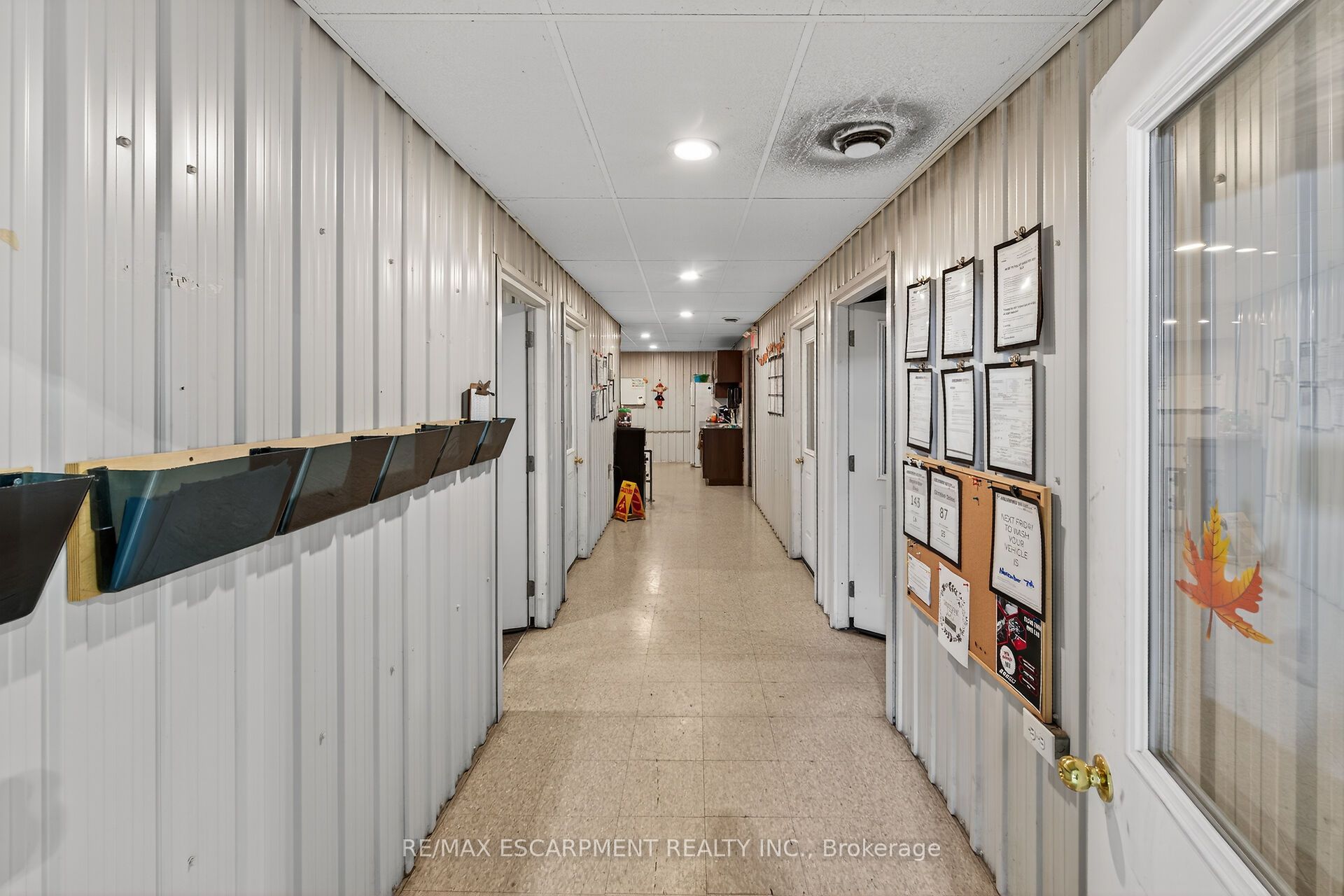 43 Talbot St E Property Photo 15