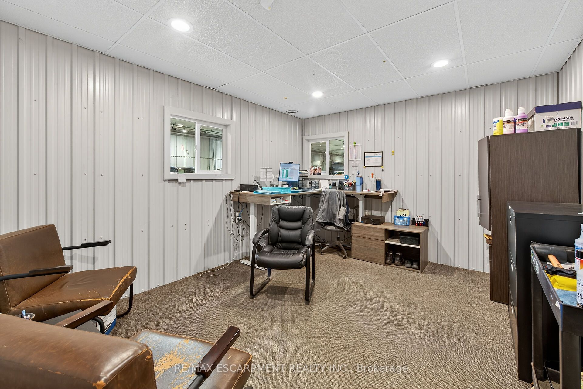 43 Talbot St E Property Photo 16