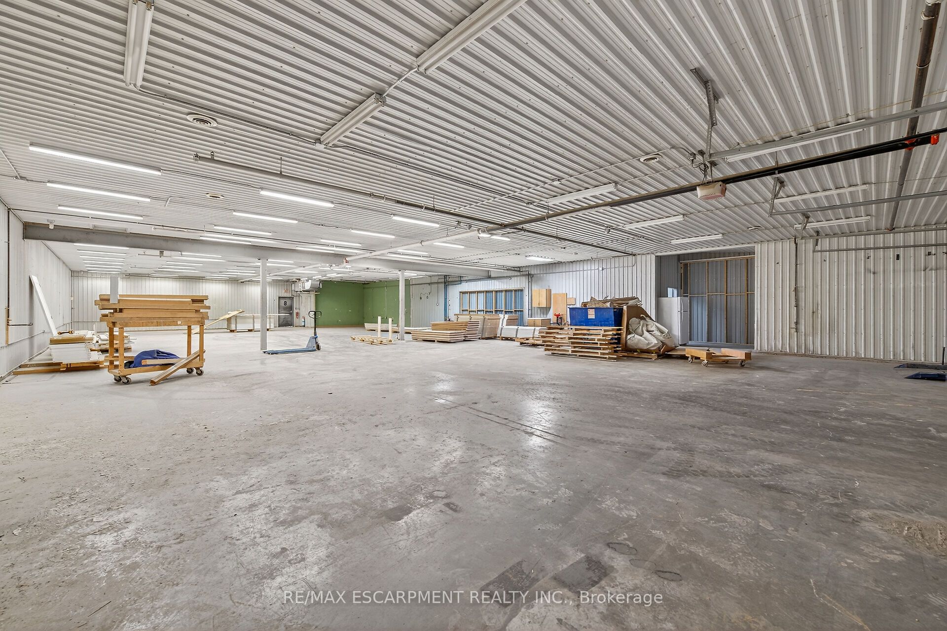 43 Talbot St E Property Photo 31