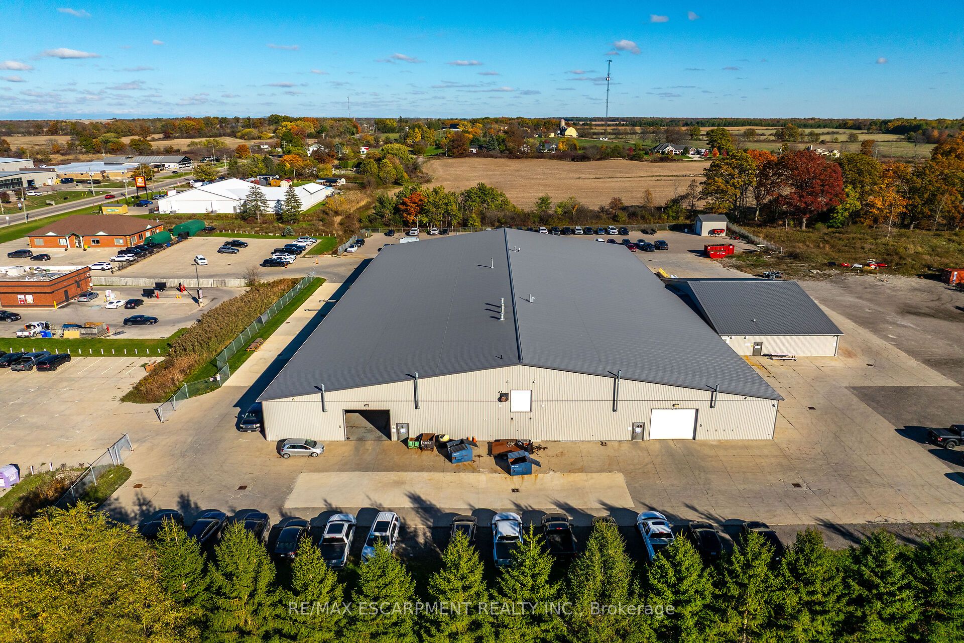 43 Talbot St E Property Photo 40