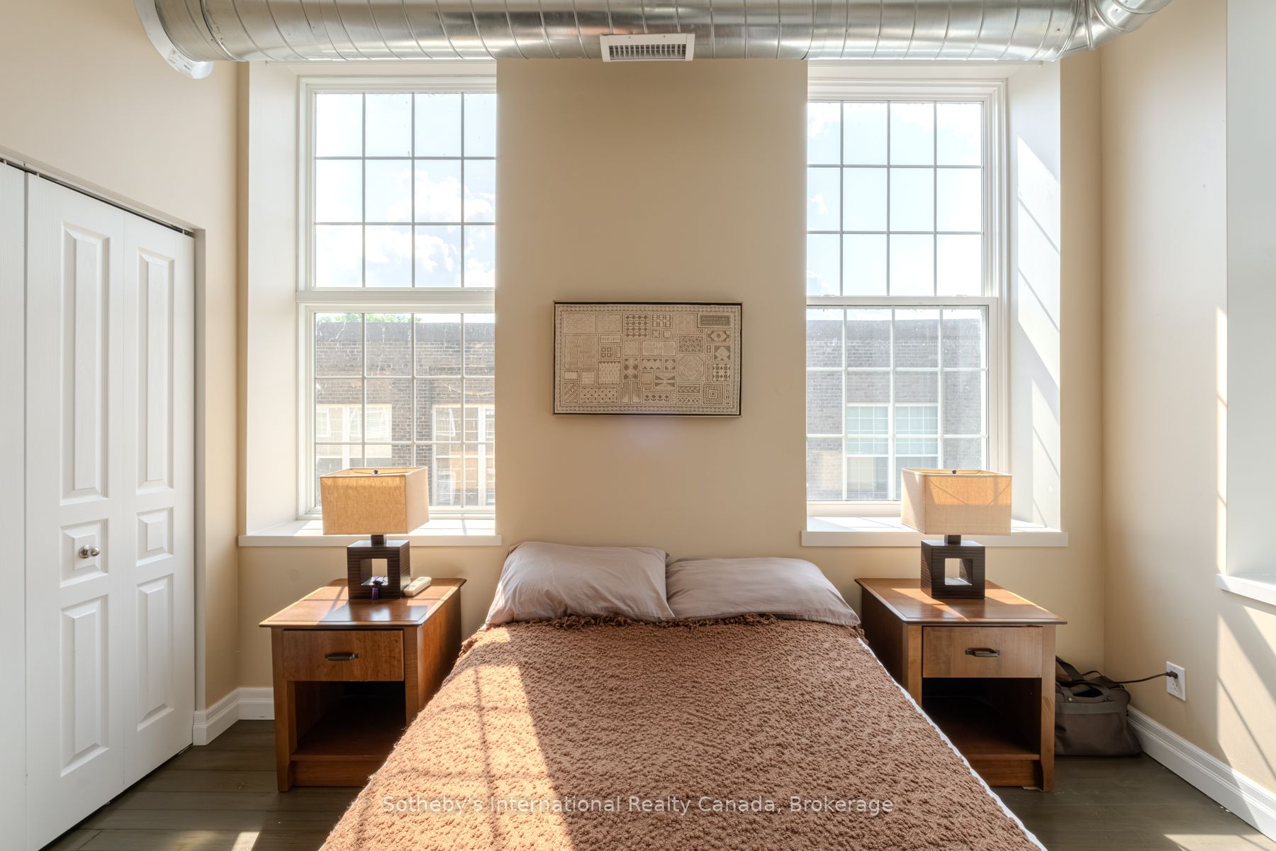 140 W River Rd Property Photo 13