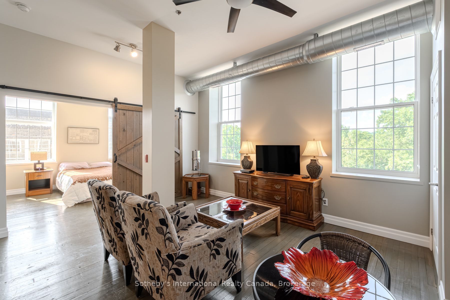 140 W River Rd Property Photo 17