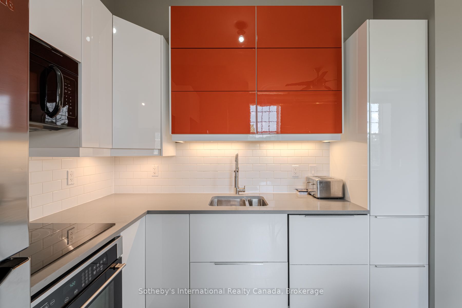 140 W River Rd Property Photo 19