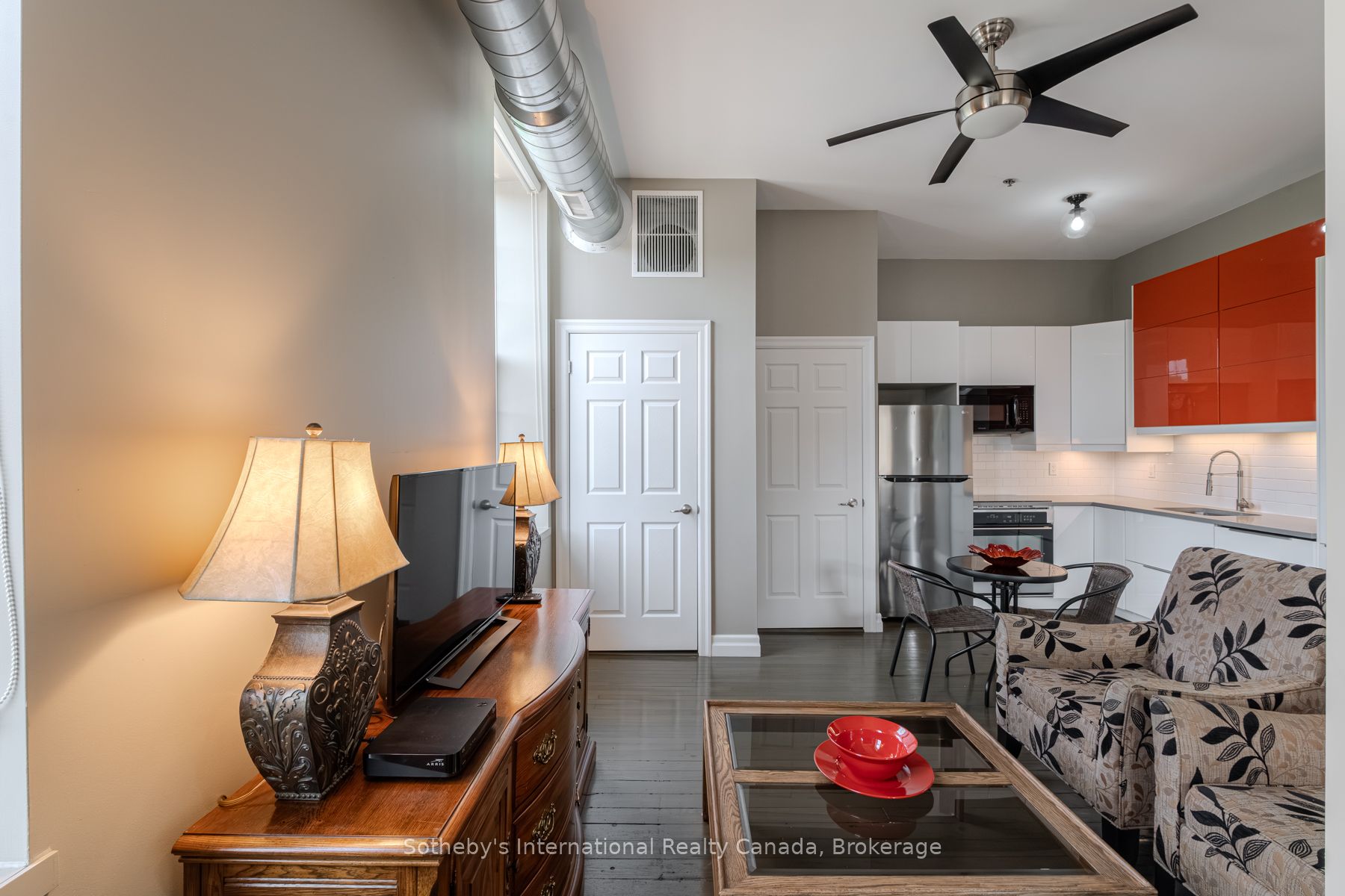 140 W River Rd Property Photo 21