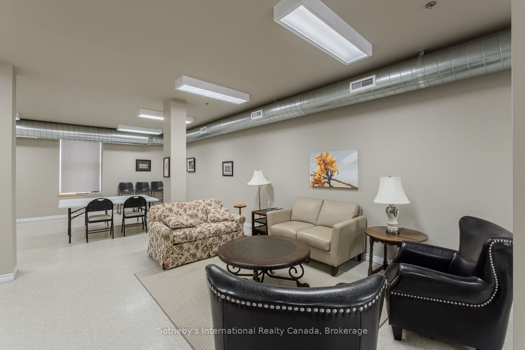 140 W River Rd Property Photo 25