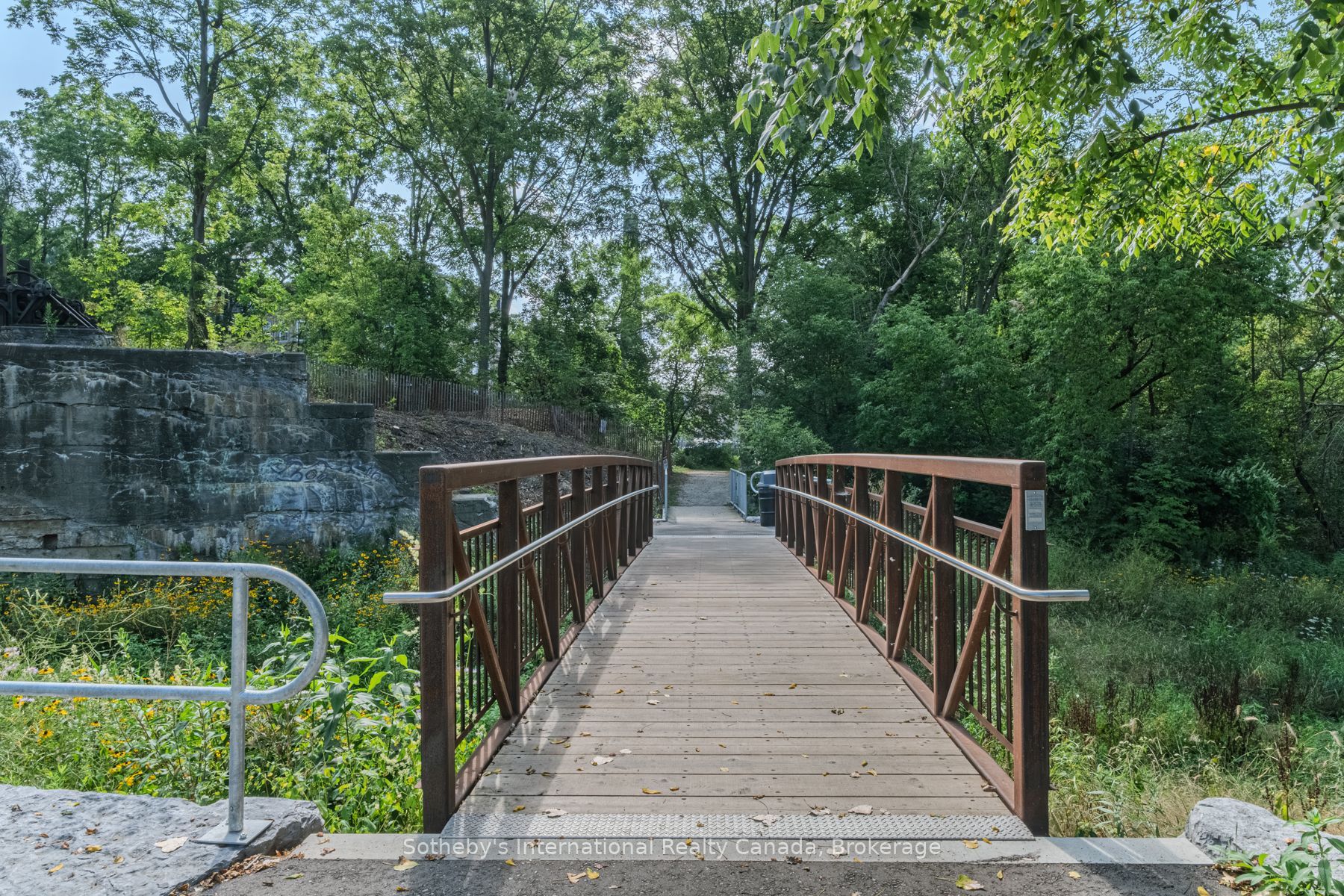 140 W River Rd Property Photo 30