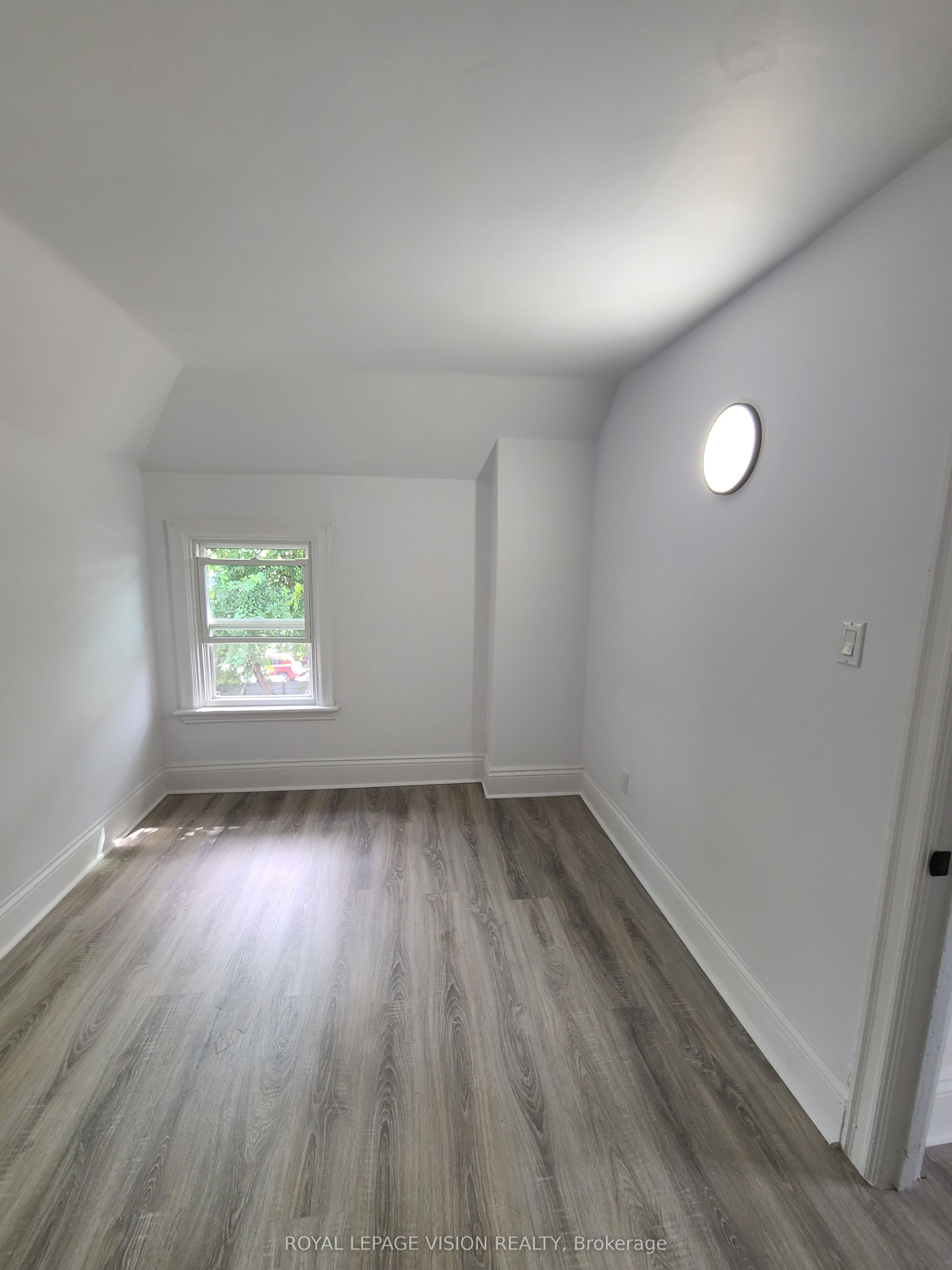 56 Munroe Street Property Photo 27