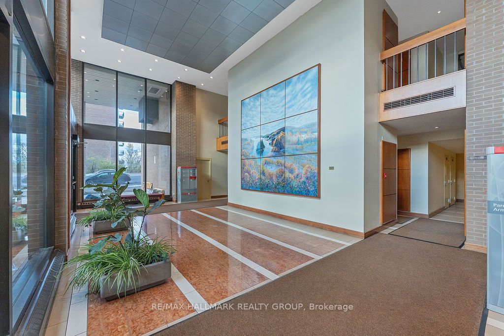 505 St Laurent Boulevard 350 Property Photo 3