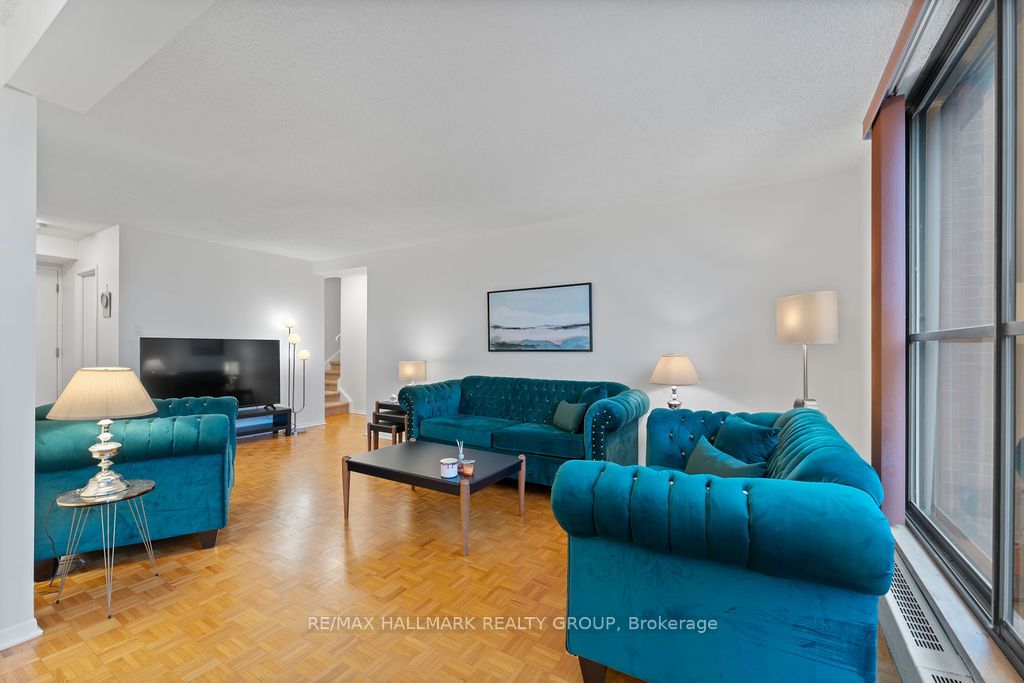 505 St Laurent Boulevard 350 Property Photo 8