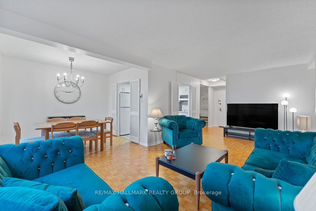 505 St Laurent Boulevard 350 Property Photo 9