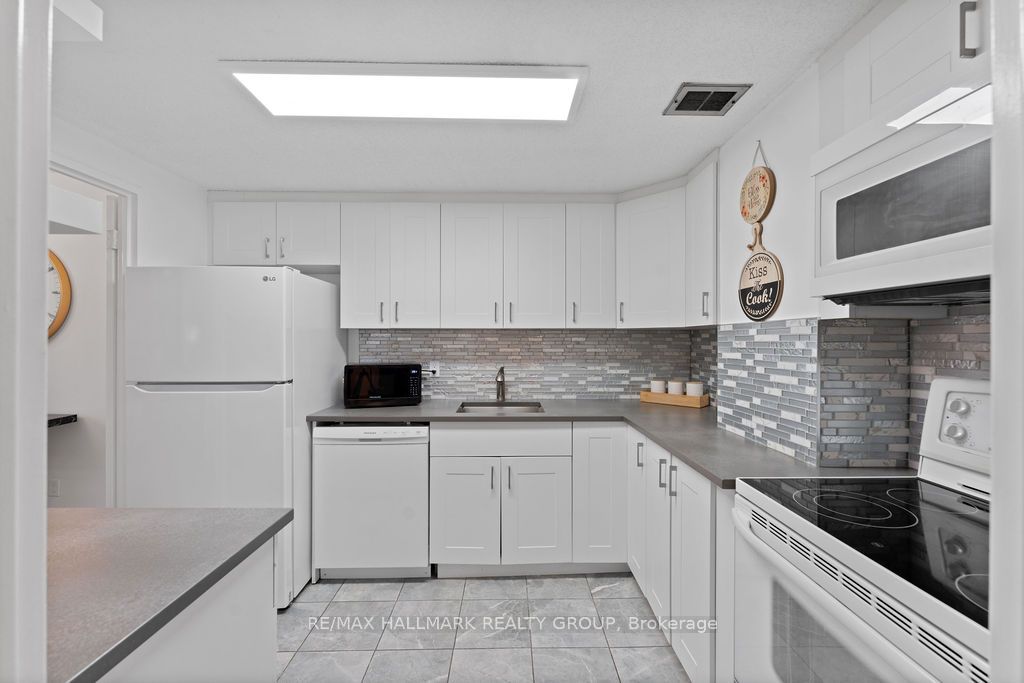 505 St Laurent Boulevard 350 Property Photo 19