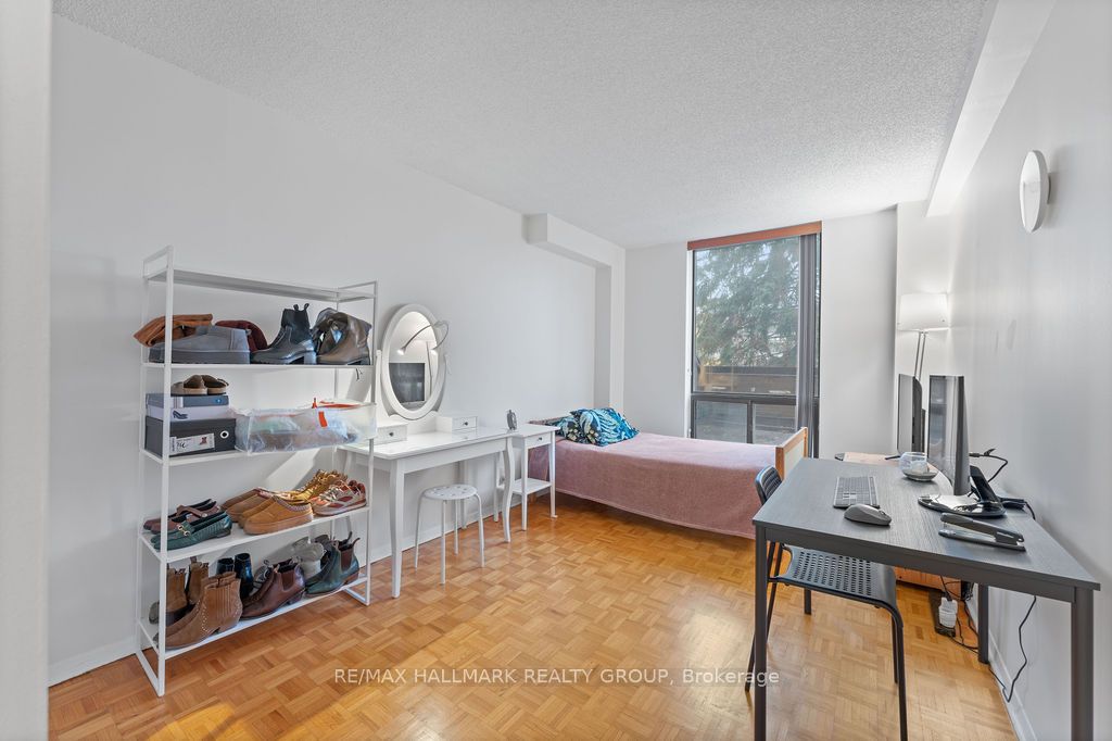 505 St Laurent Boulevard 350 Property Photo 23