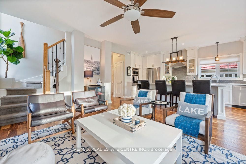 54 Lakeview Ave Property Photo 18