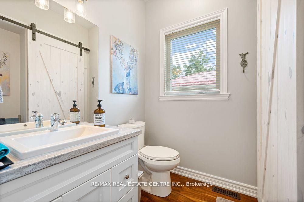 54 Lakeview Ave Property Photo 21