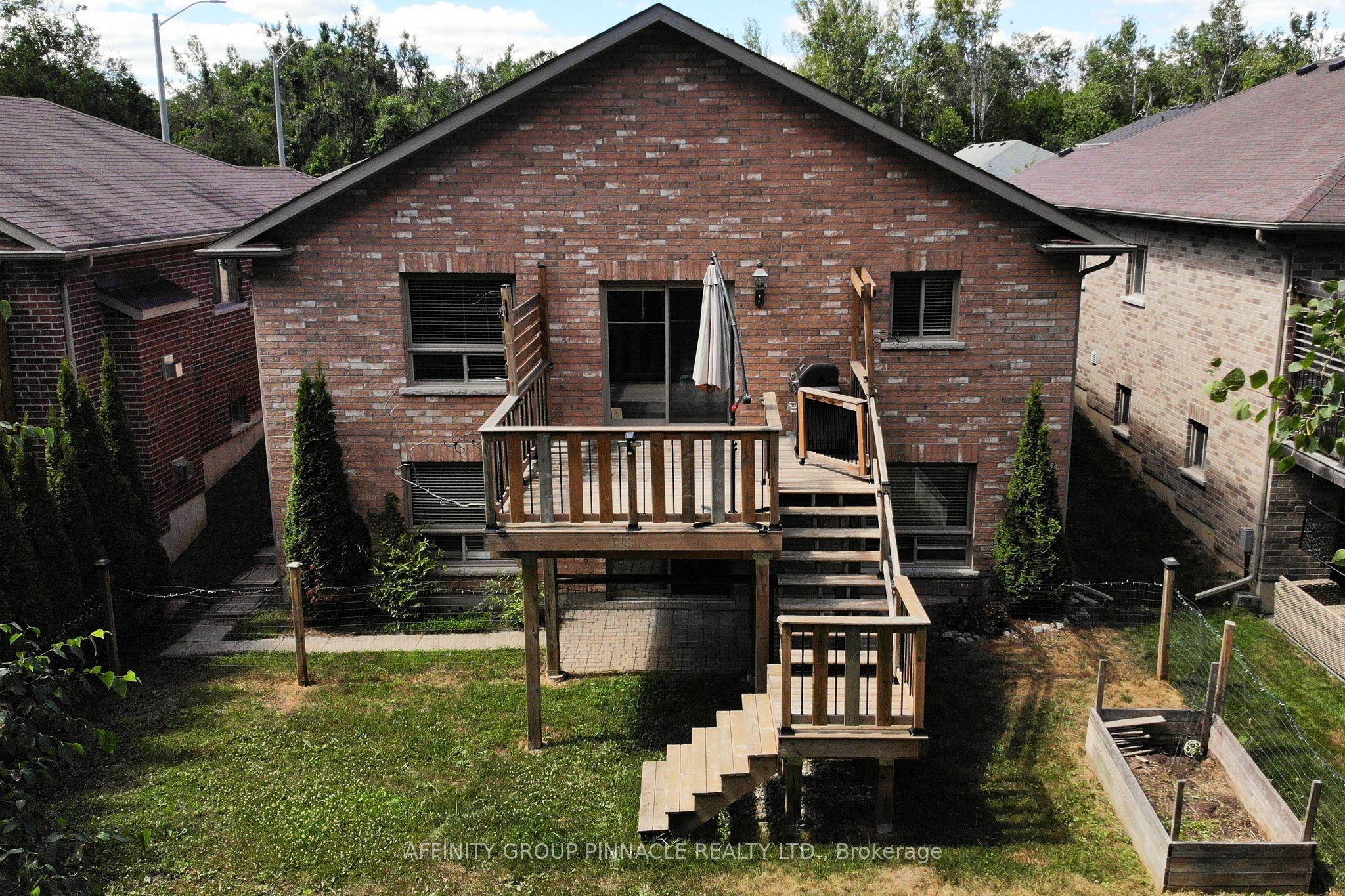 103 Cook St Property Photo 7