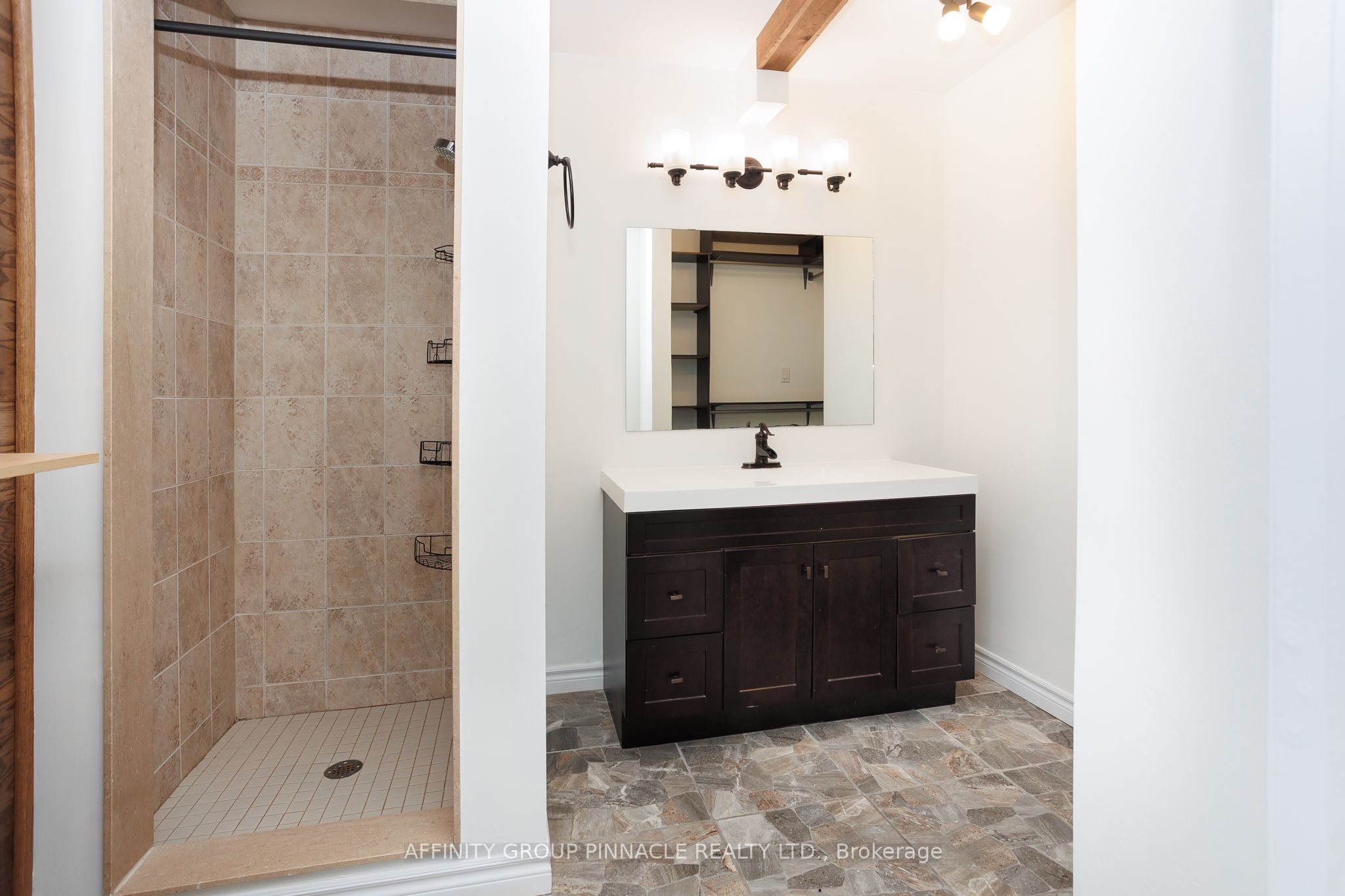 103 Cook St Property Photo 12